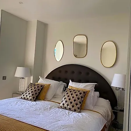 Mady Adultes Only Bed & Breakfast 4*